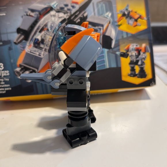 Lego creator number 31111 Cyber Drone - Picture 6 of 7